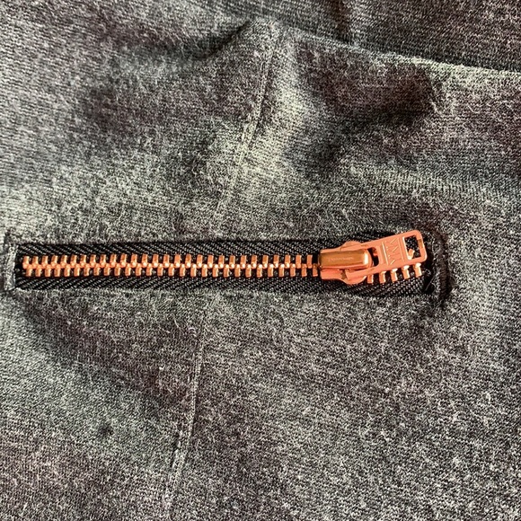 3/$25 H&M Dark Grey Leggings Size 10 11 - Picture 2 of 4